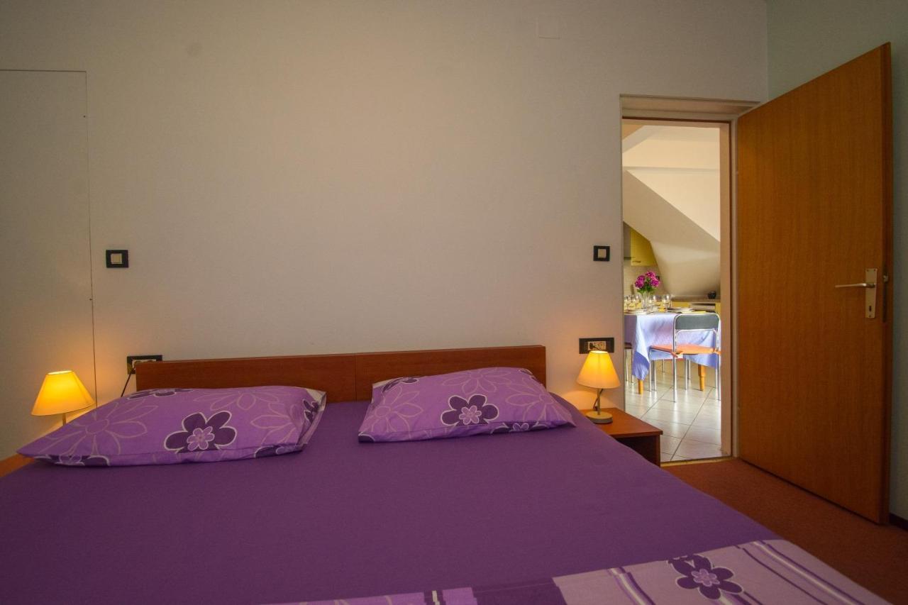Apartments Marija - By The Sea Rogoznica  Dış mekan fotoğraf