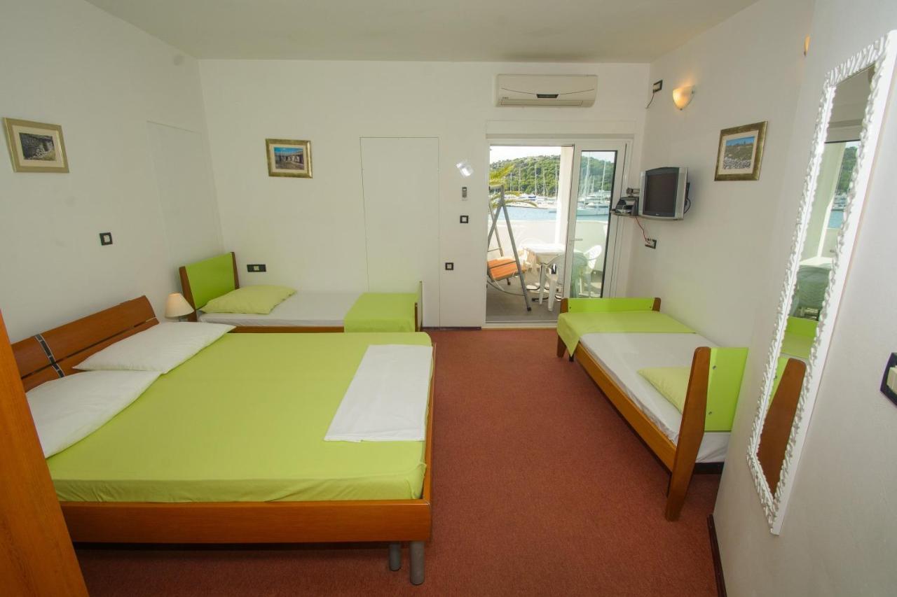 Apartments Marija - By The Sea Rogoznica  Dış mekan fotoğraf