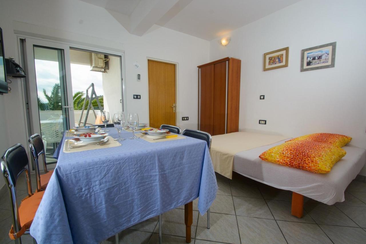 Apartments Marija - By The Sea Rogoznica  Dış mekan fotoğraf